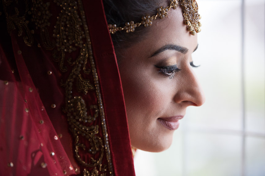 Female Asian Wedding Photographer for Sikh Wedding Ceremony